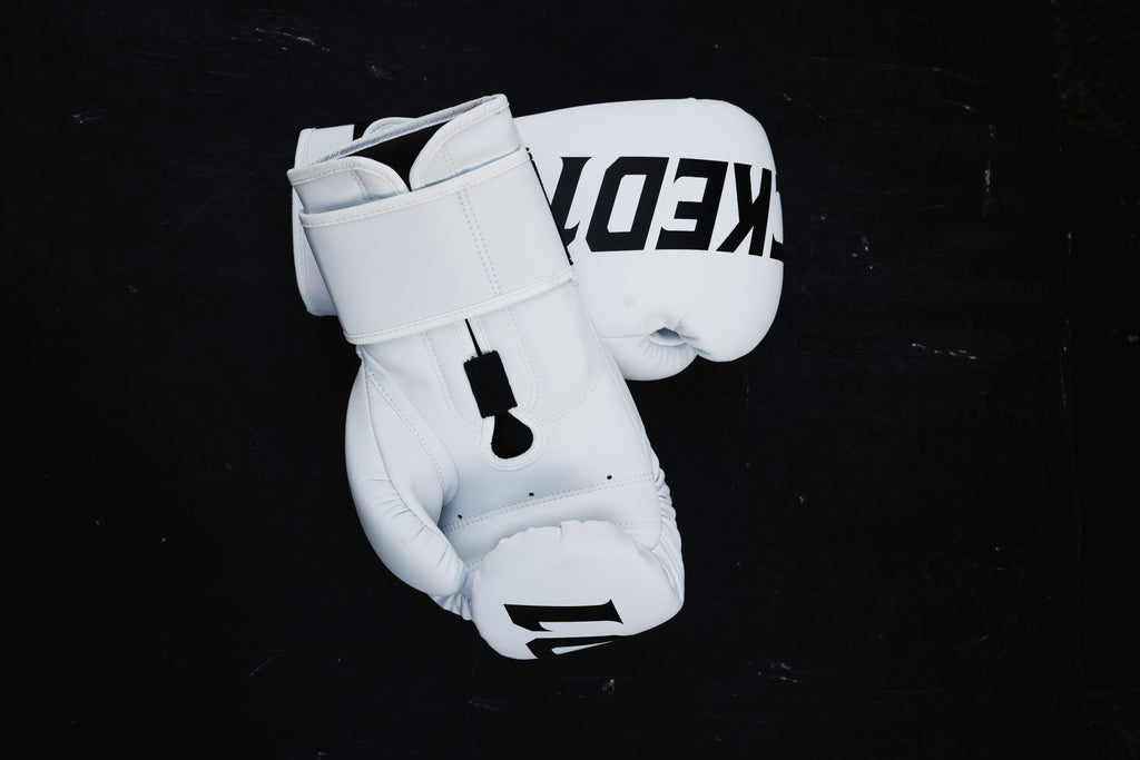 Gloves Muay Thai White