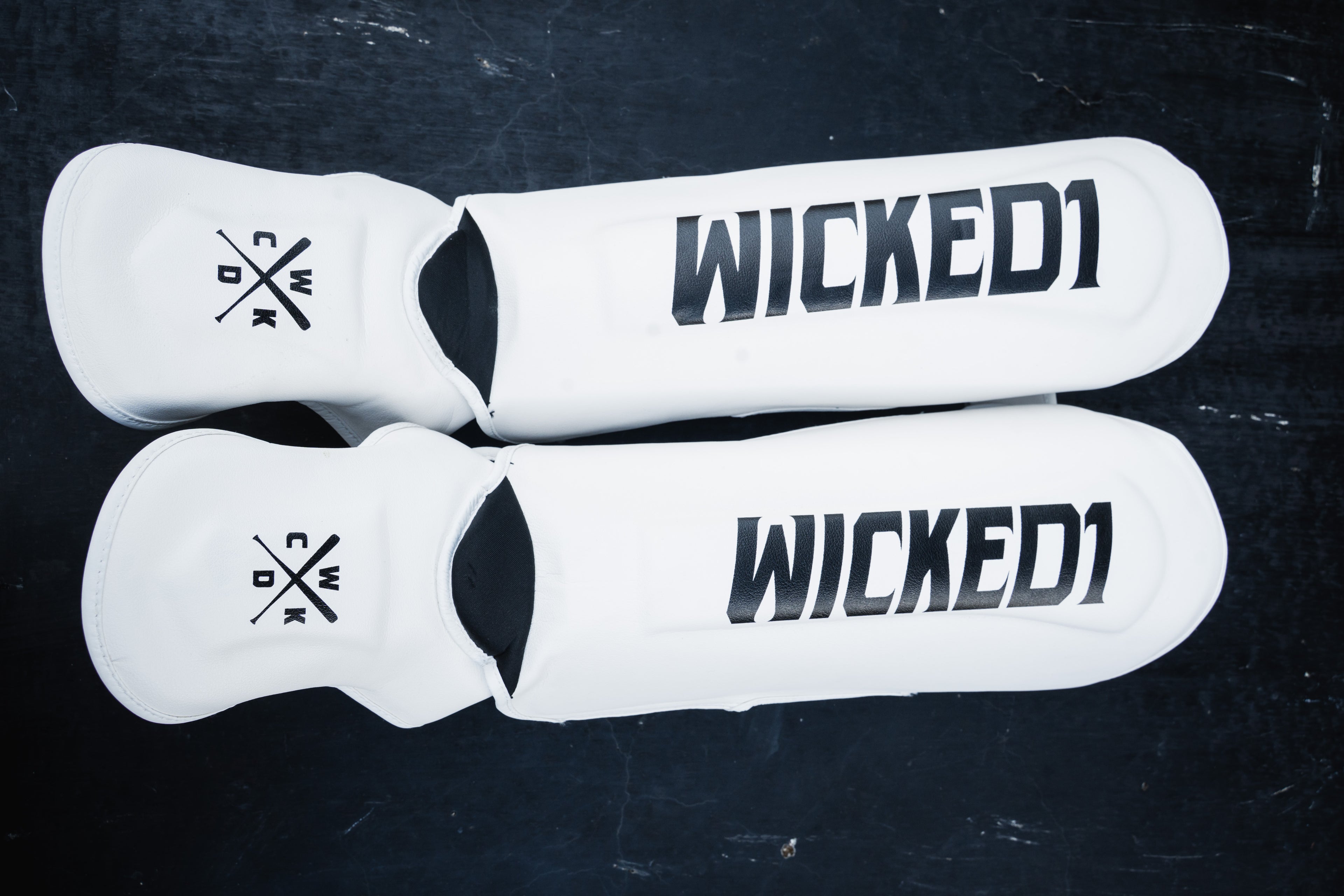 Shin Guards White Classic