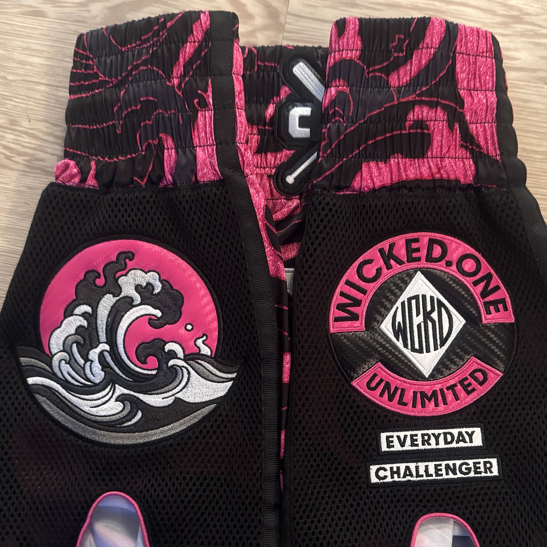 Muay Thai Short Hurricane Rose