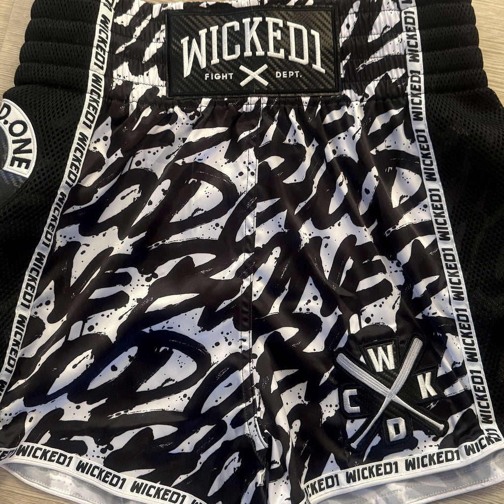 Muay Thai Short One Blood Noir Blanc
