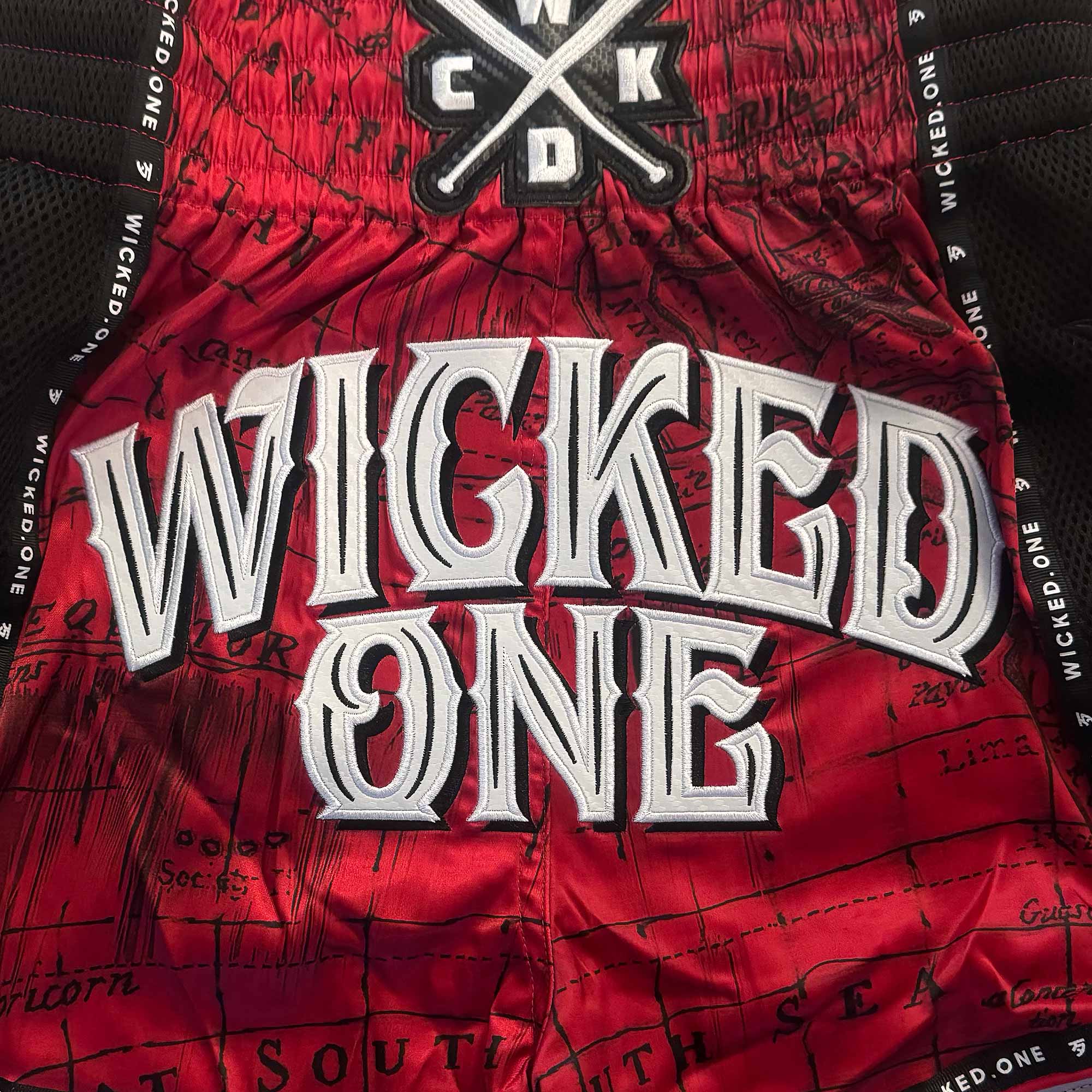 Muay Thai Short Hacker Rouge