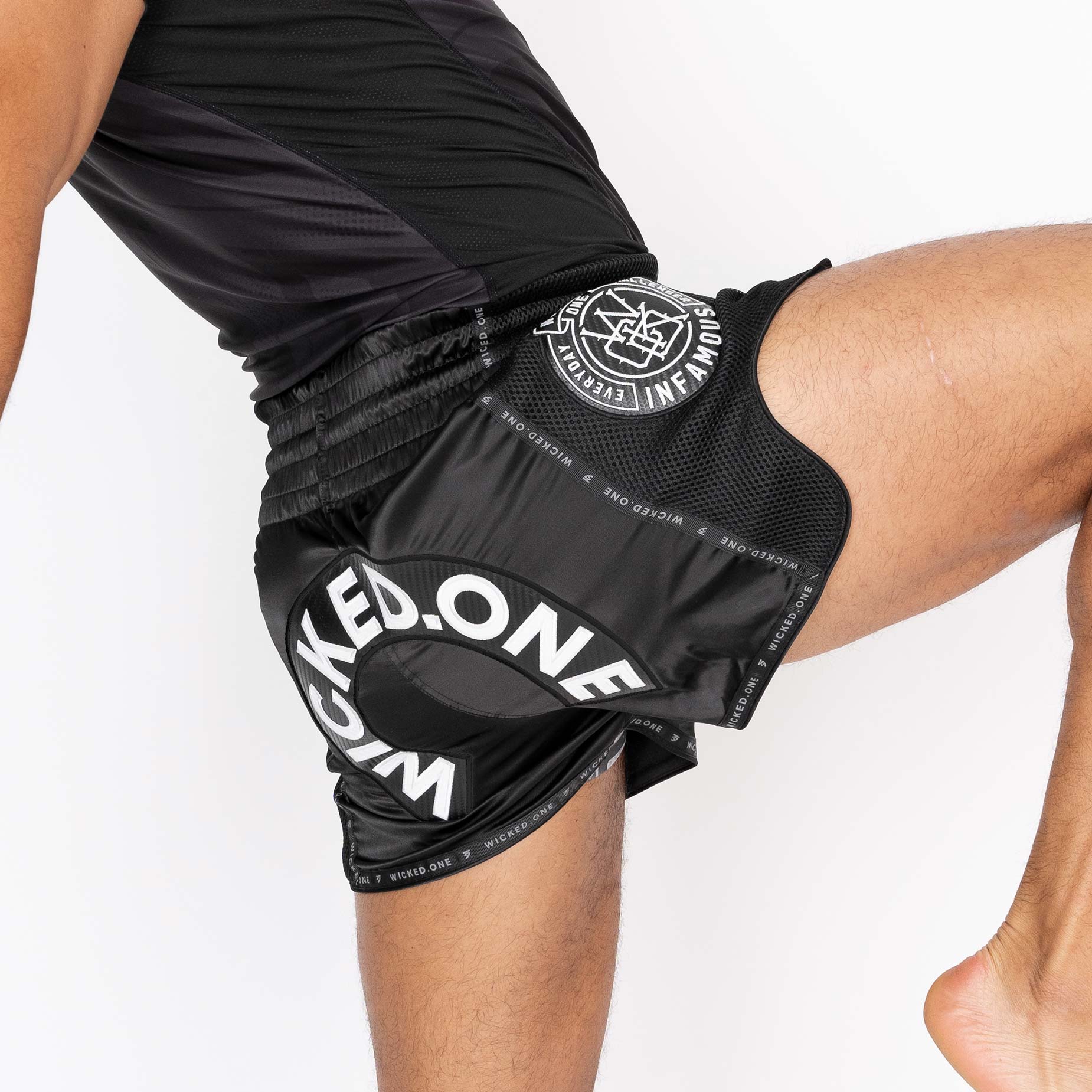 Muay Thai Short Herd Noir